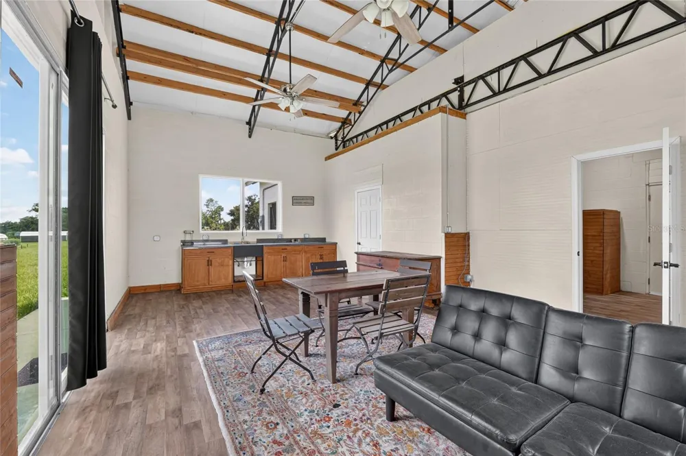 8544 NW 160TH AVENUE Morriston, FL 32668