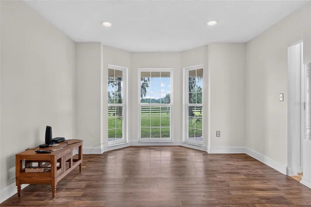 8544 NW 160TH AVENUE Morriston, FL 32668