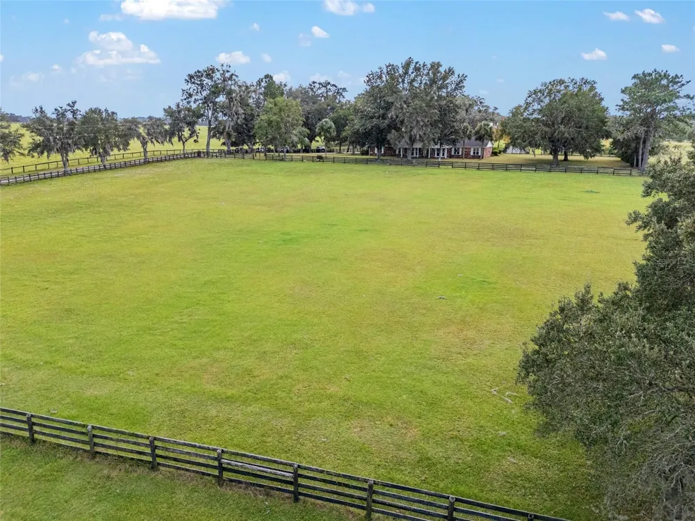 8544 NW 160TH AVENUE Morriston, FL 32668