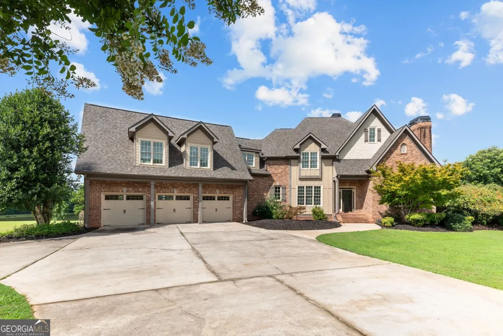 1031 Jasmine LN Madison, GA 30650