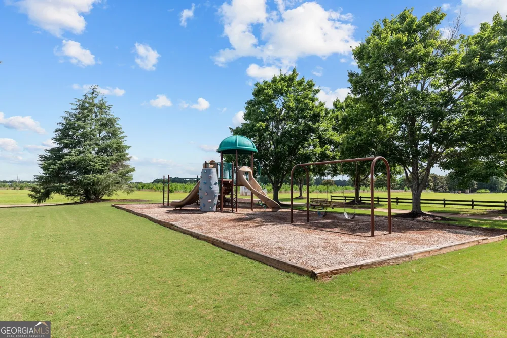1031 Jasmine LN Madison, GA 30650