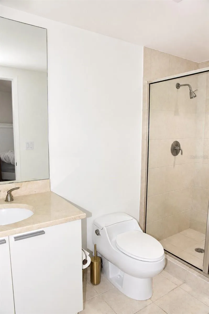 241 RIVERSIDE DRIVE #2009 Holly Hill, FL 32117