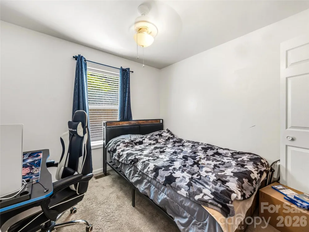 214 Short Michigan Avenue Asheville, NC 28806