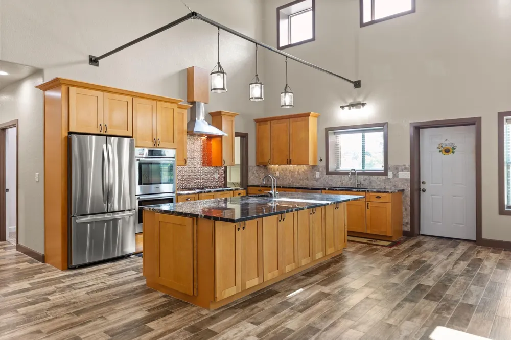 659 Brit Bailey Boulevard Angleton, TX 77515