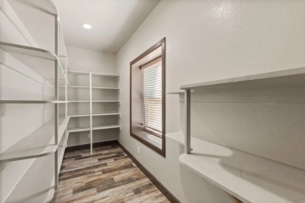 659 Brit Bailey Boulevard Angleton, TX 77515