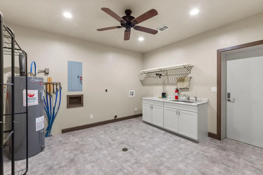 659 Brit Bailey Boulevard Angleton, TX 77515