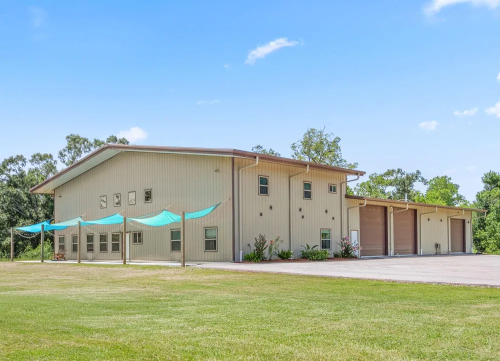 659 Brit Bailey Boulevard Angleton, TX 77515