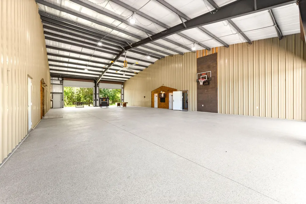 659 Brit Bailey Boulevard Angleton, TX 77515