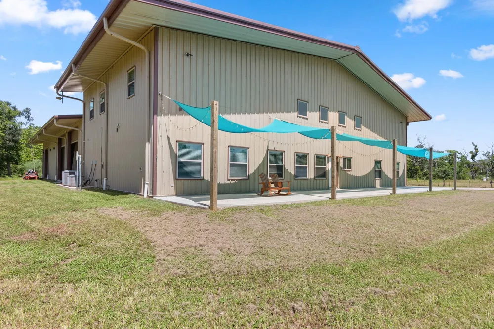 659 Brit Bailey Boulevard Angleton, TX 77515