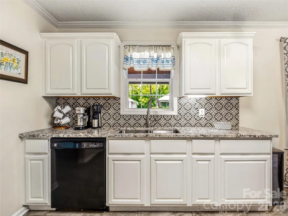 144 Hanover Street Asheville, NC 28806