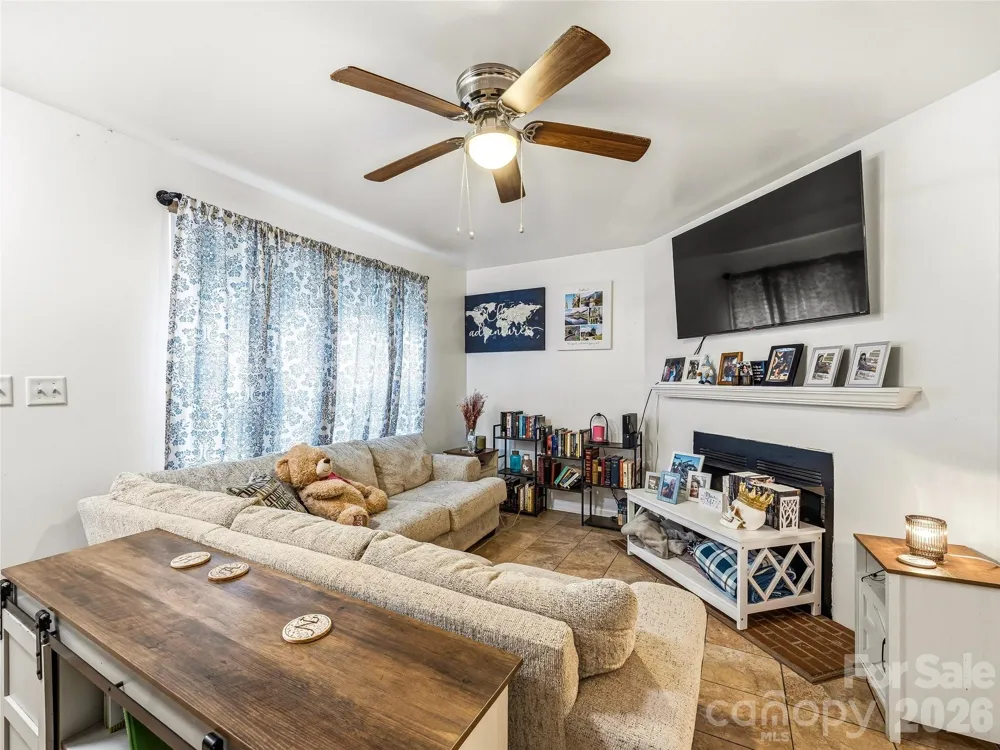 144 Hanover Street Asheville, NC 28806
