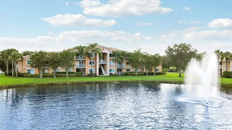 121 SW Palm Drive #306