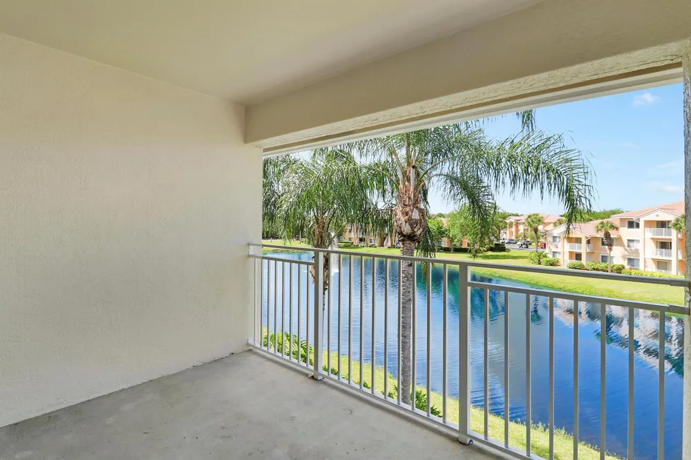 121 SW Palm Drive #306 Port St. Lucie, FL 34986