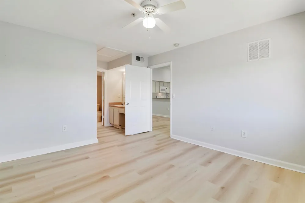 121 SW Palm Drive #306 Port St. Lucie, FL 34986