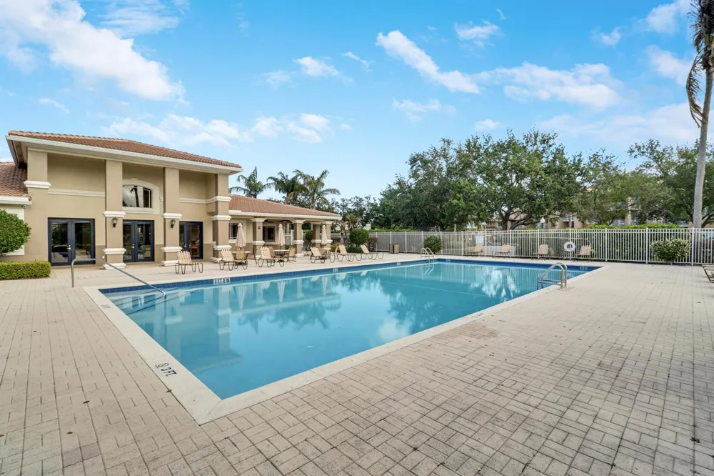 121 SW Palm Drive #306 Port St. Lucie, FL 34986