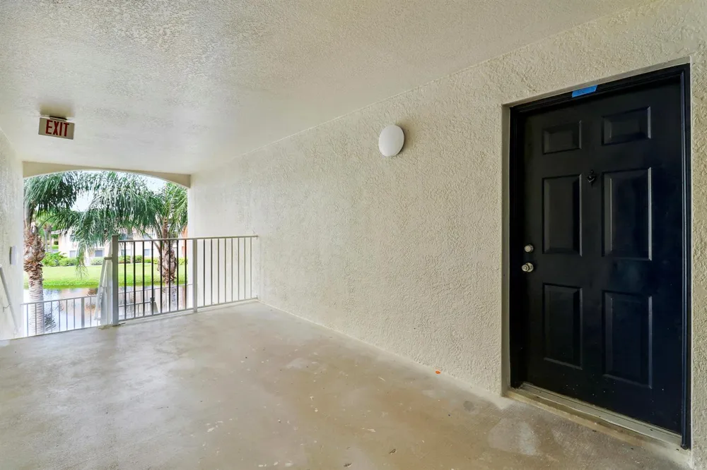 121 SW Palm Drive #306 Port St. Lucie, FL 34986