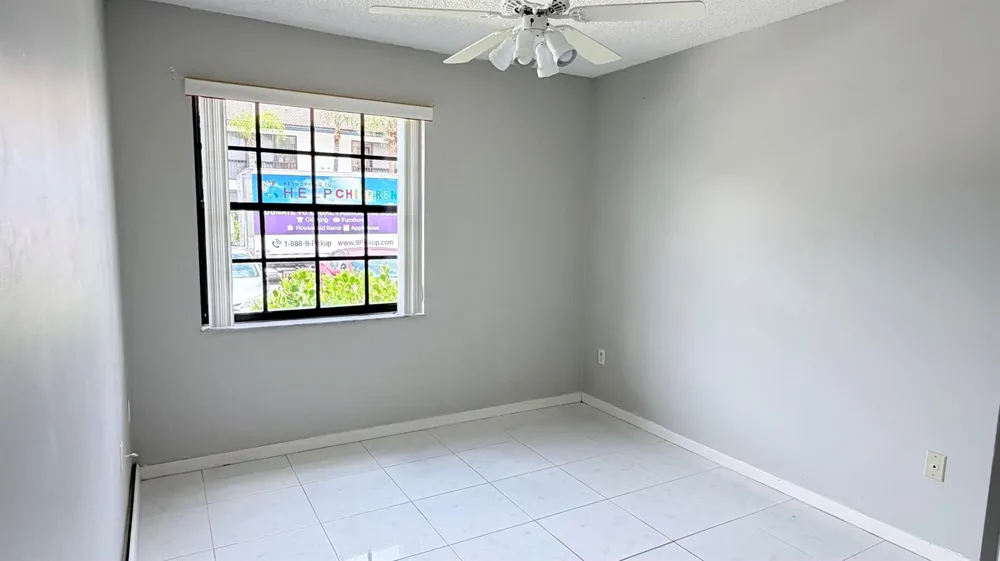 5136 FLORIA DRIVE #G Boynton Beach, FL 33437
