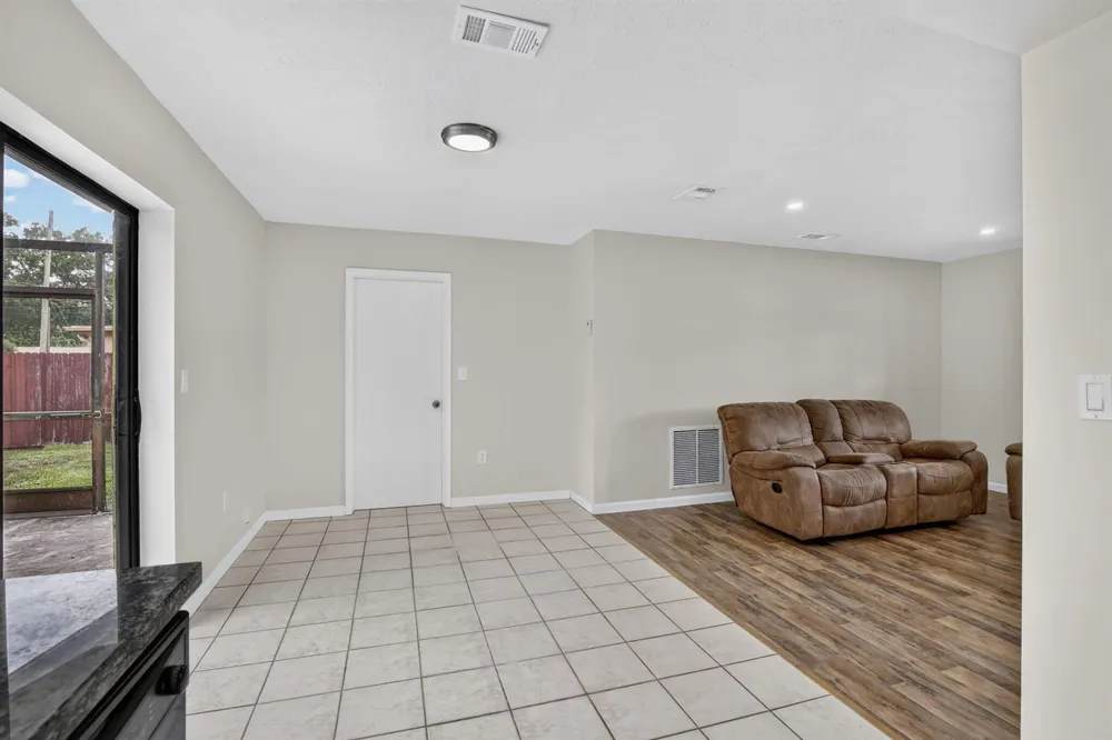 8968 SW 52nd Place Cooper City, FL 33328