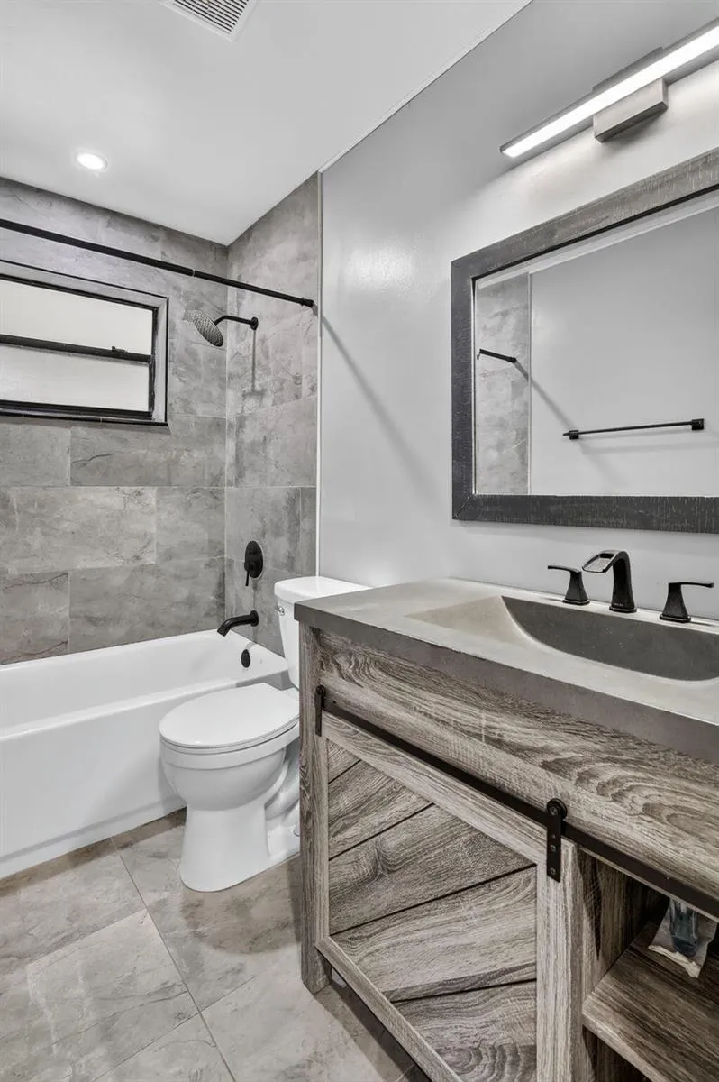 8968 SW 52nd Place Cooper City, FL 33328