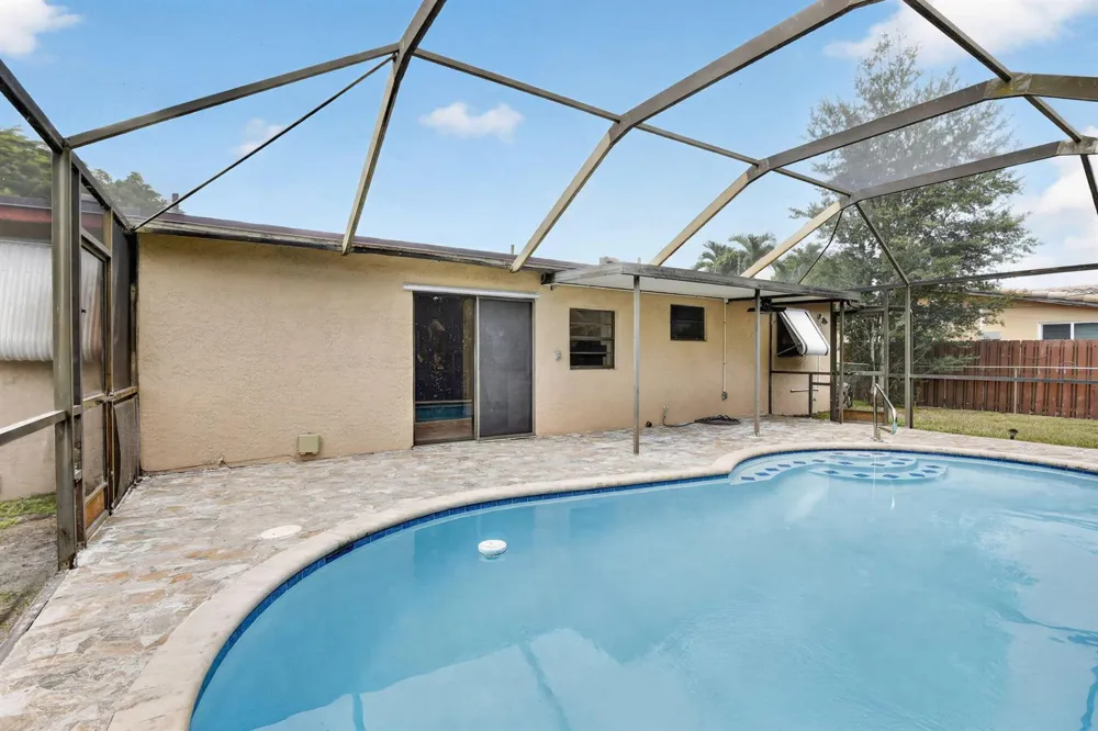 8968 SW 52nd Place Cooper City, FL 33328