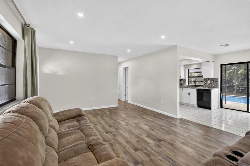 8968 SW 52nd Place Cooper City, FL 33328