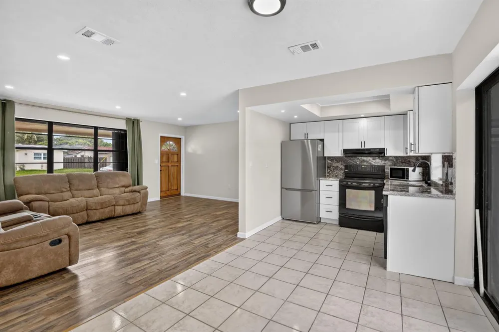 8968 SW 52nd Place Cooper City, FL 33328