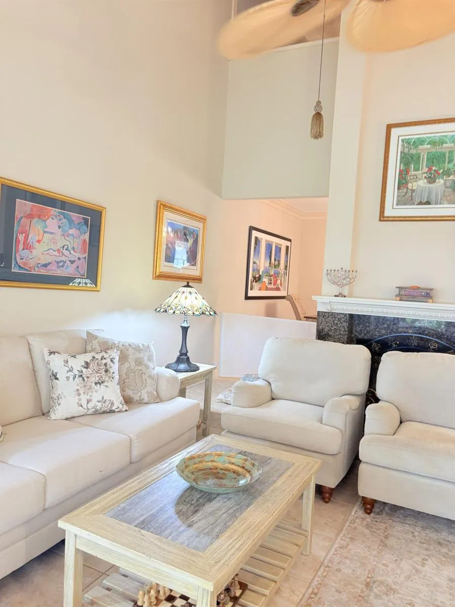 38 W Balfour Road W Palm Beach Gardens, FL 33418