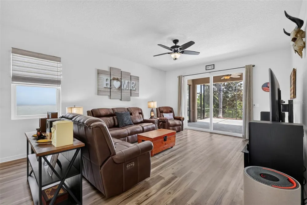3115 ZANDER DRIVE Grand Island, FL 32735
