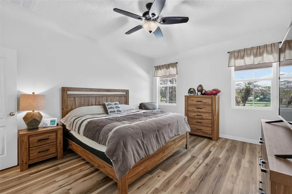 3115 ZANDER DRIVE Grand Island, FL 32735