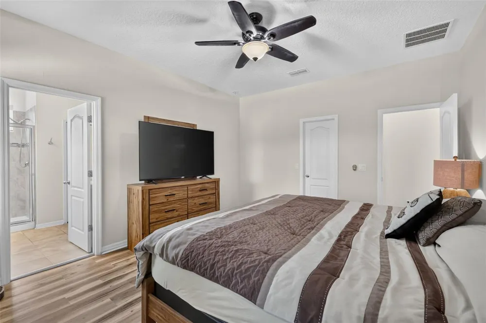 3115 ZANDER DRIVE Grand Island, FL 32735