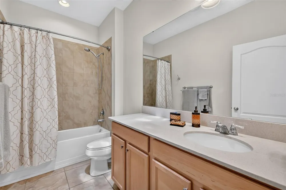 3115 ZANDER DRIVE Grand Island, FL 32735