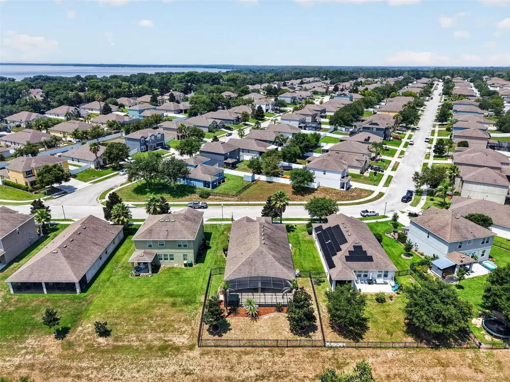 3115 ZANDER DRIVE Grand Island, FL 32735