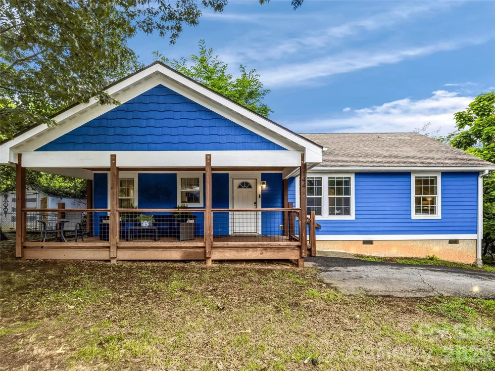 214 Short Michigan Avenue Asheville, NC 28806