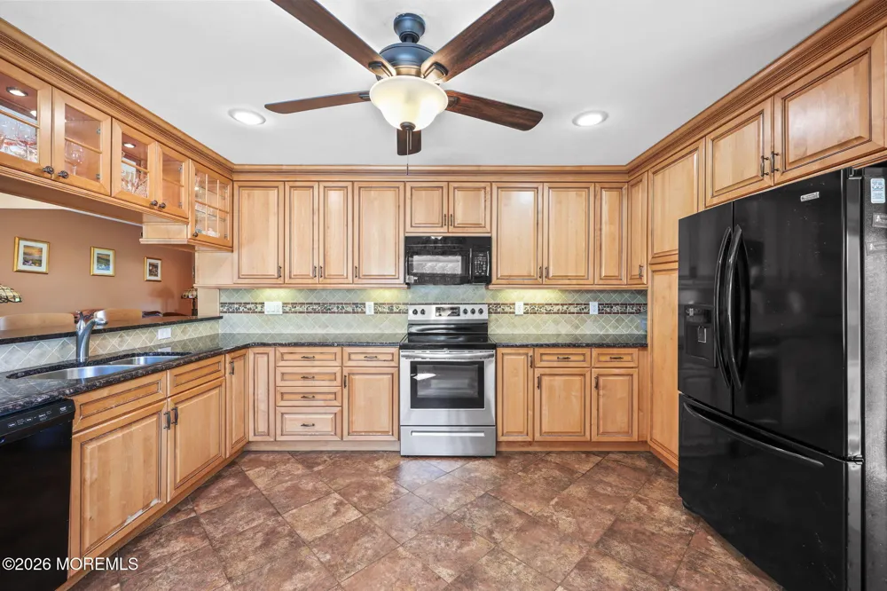 13 Tara Lin Drive Hazlet, NJ 07730