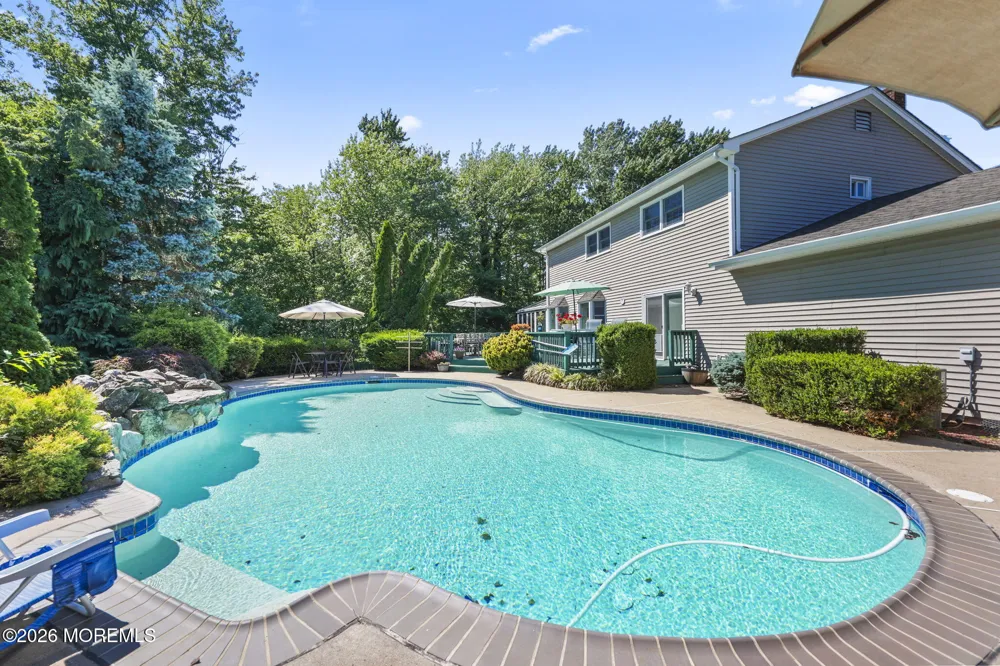 13 Tara Lin Drive Hazlet, NJ 07730