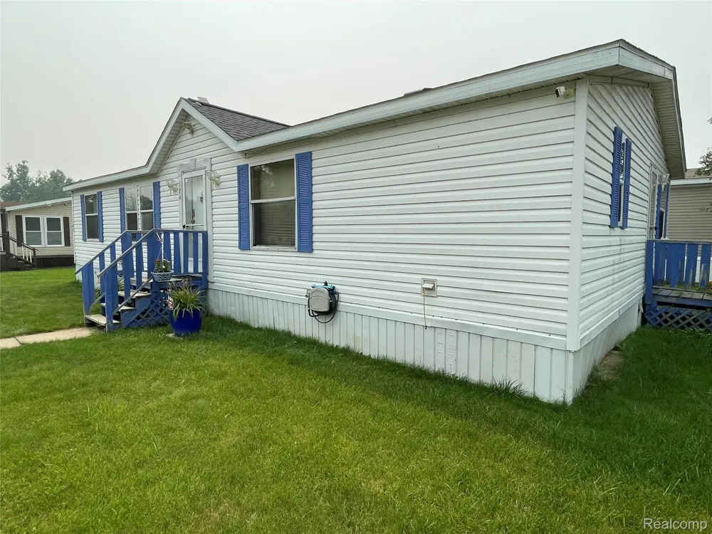 184 Chapman Branch Oxford Charter Township, MI 48371