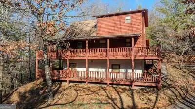97 Sourwood HOLW Murphy, NC 28906