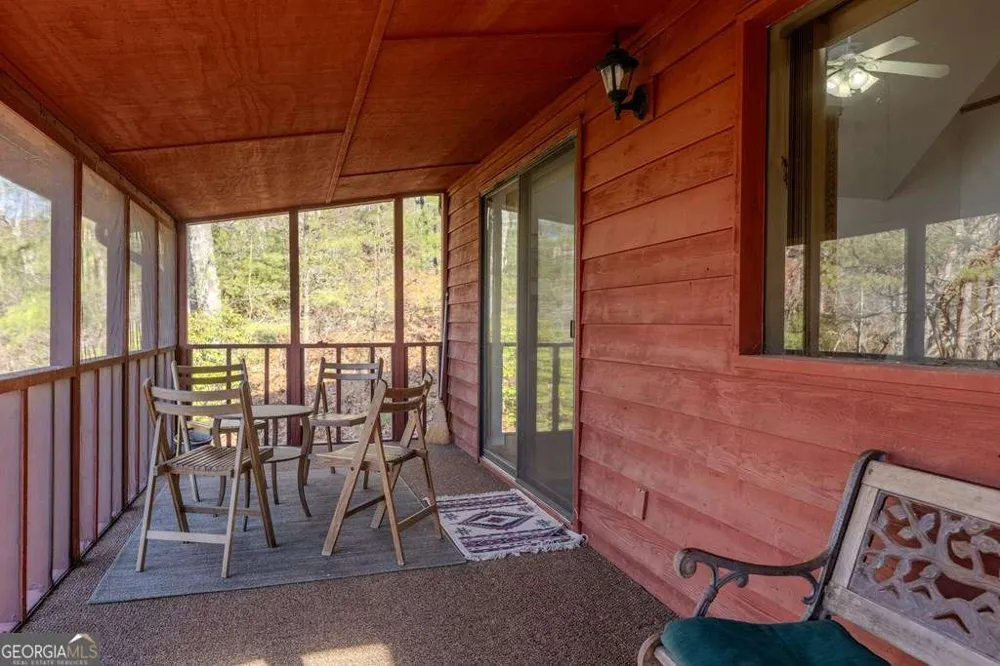 97 Sourwood HOLW Murphy, NC 28906