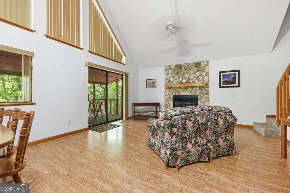 97 Sourwood HOLW Murphy, NC 28906
