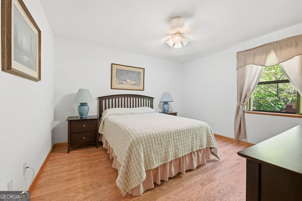 97 Sourwood HOLW Murphy, NC 28906