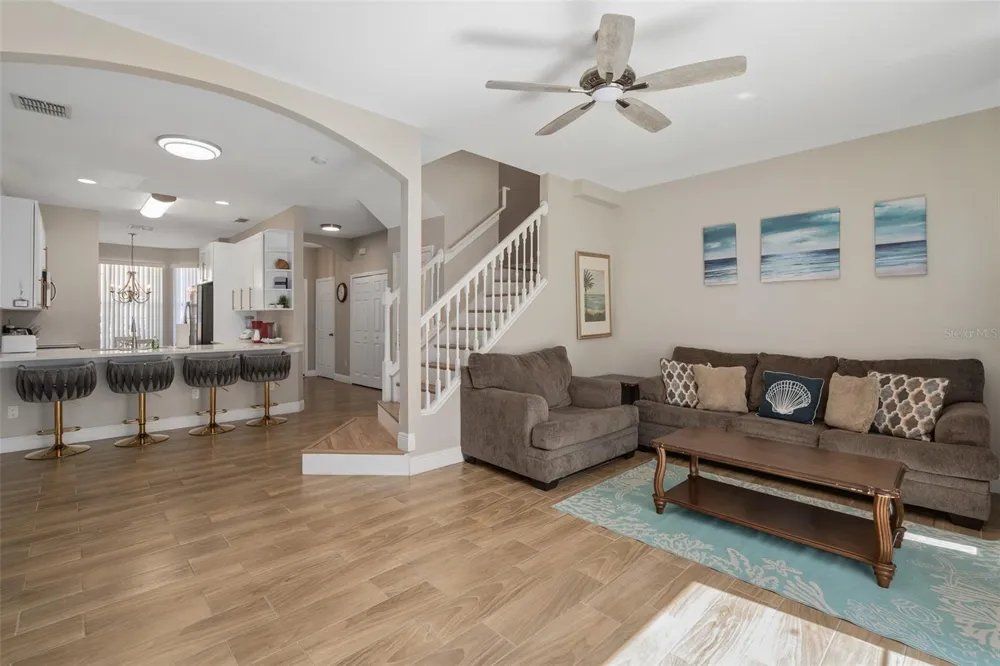 1204 S BEACH CIR Kissimmee, FL 34746