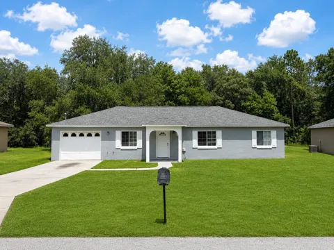 41 PINE CIRCLE