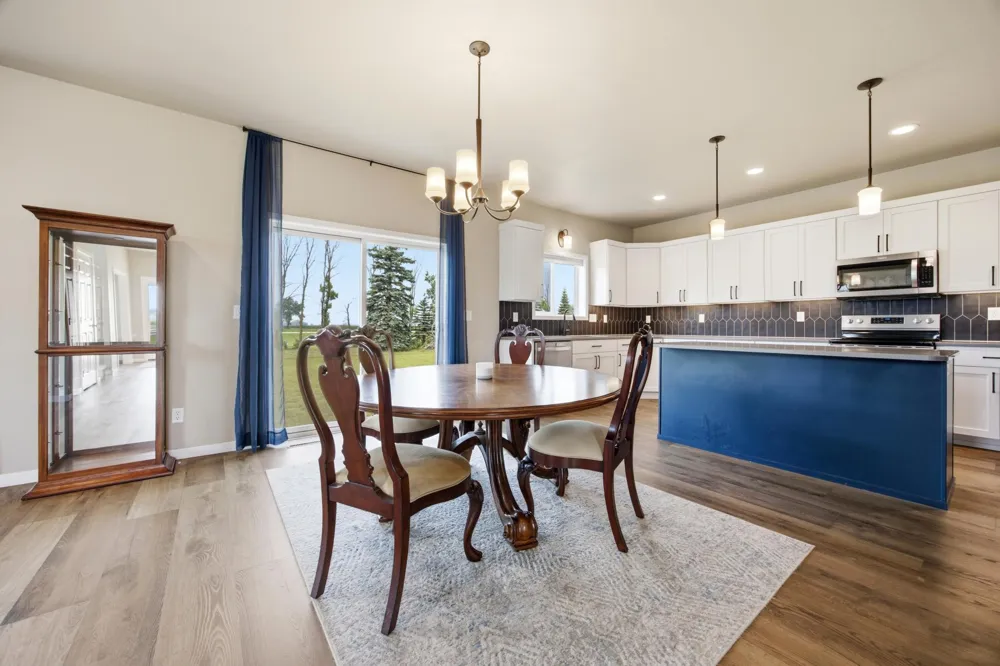 605 Sheyenne Drive Abercrombie, ND 58001