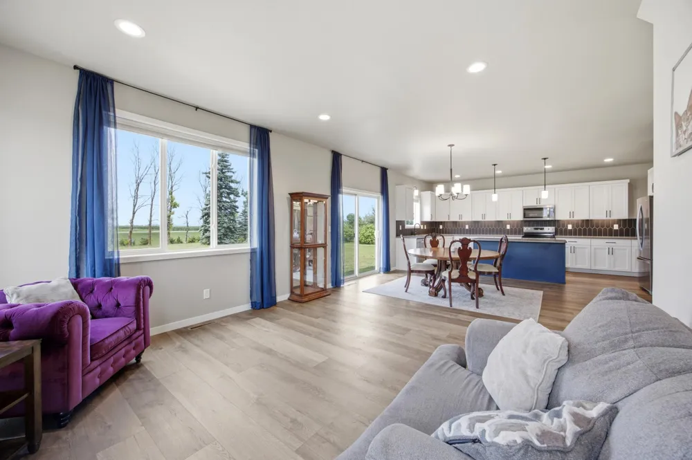 605 Sheyenne Drive Abercrombie, ND 58001