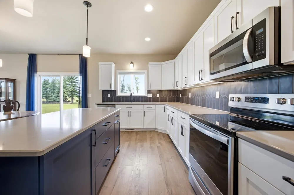 605 Sheyenne Drive Abercrombie, ND 58001