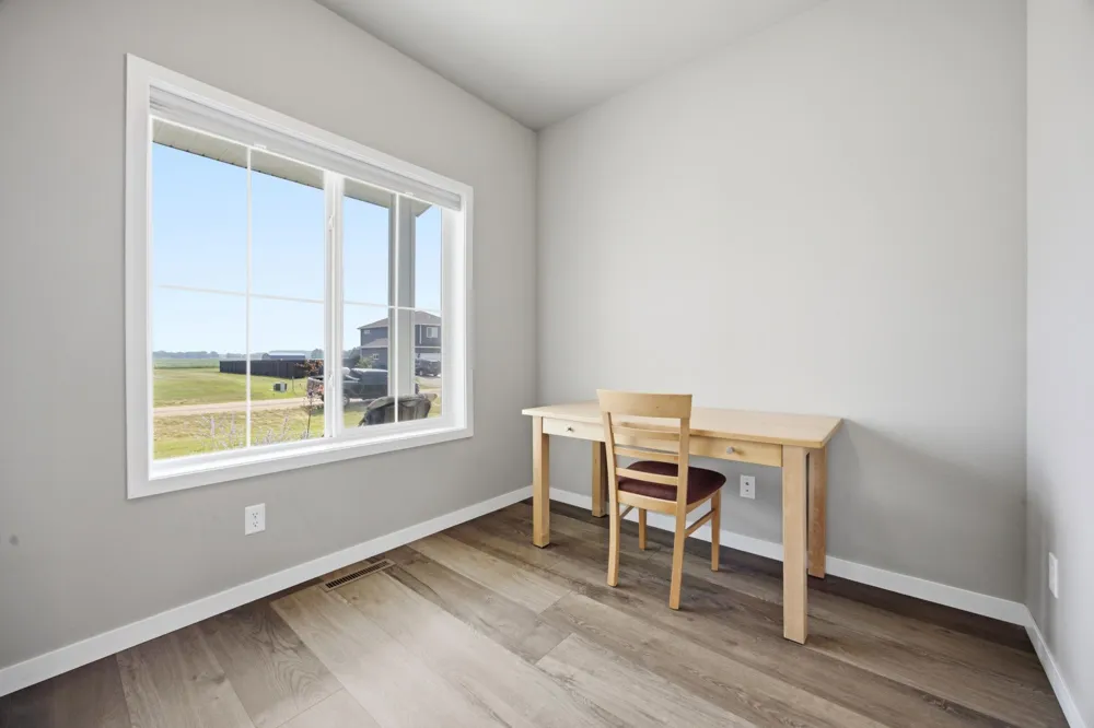 605 Sheyenne Drive Abercrombie, ND 58001