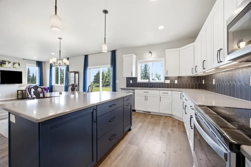 605 Sheyenne Drive Abercrombie, ND 58001