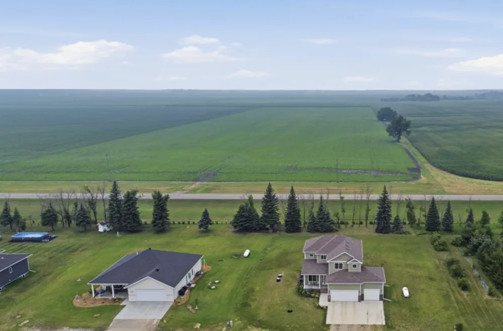 605 Sheyenne Drive Abercrombie, ND 58001