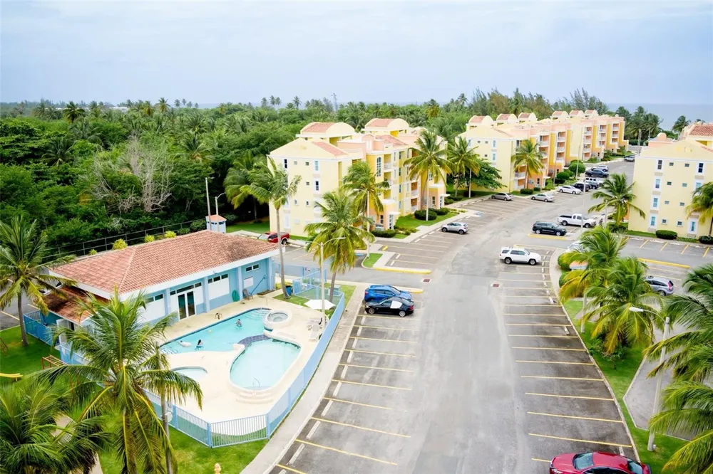 Villas del Mar MEDIANA ALTA #1 Loiza, PR 00772