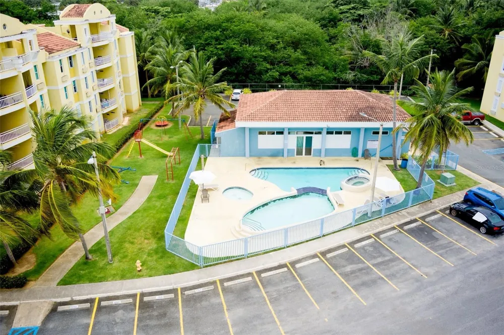 Villas del Mar MEDIANA ALTA #1 Loiza, PR 00772